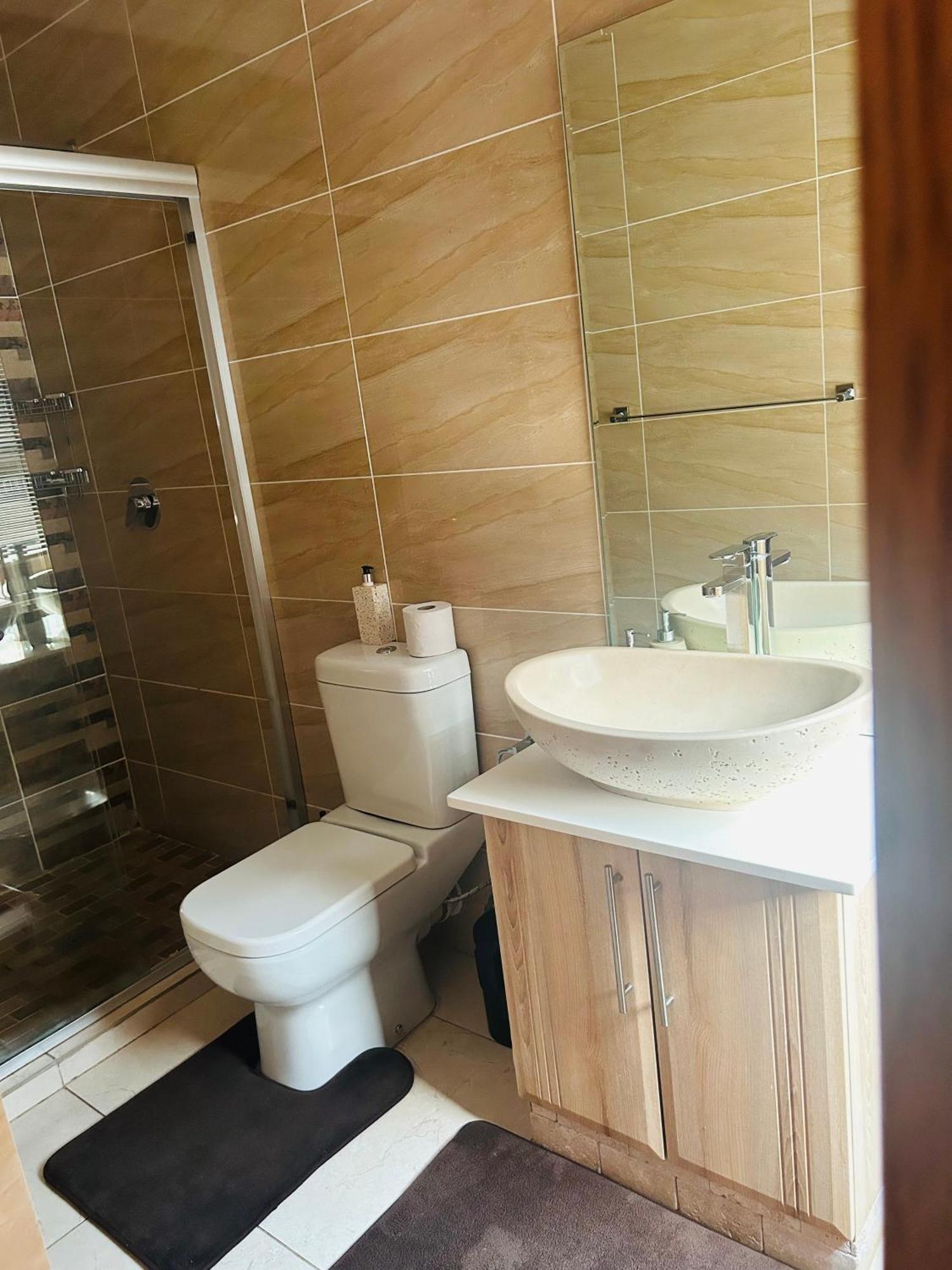 Bluewave Lifestyle Villa Hartbeespoort Bagian luar foto